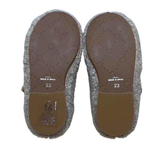 Papanatas Girls Beige Shearling Strap Closure Flat Shoes Size US 7 EU 23- New - Picture 6 of 7